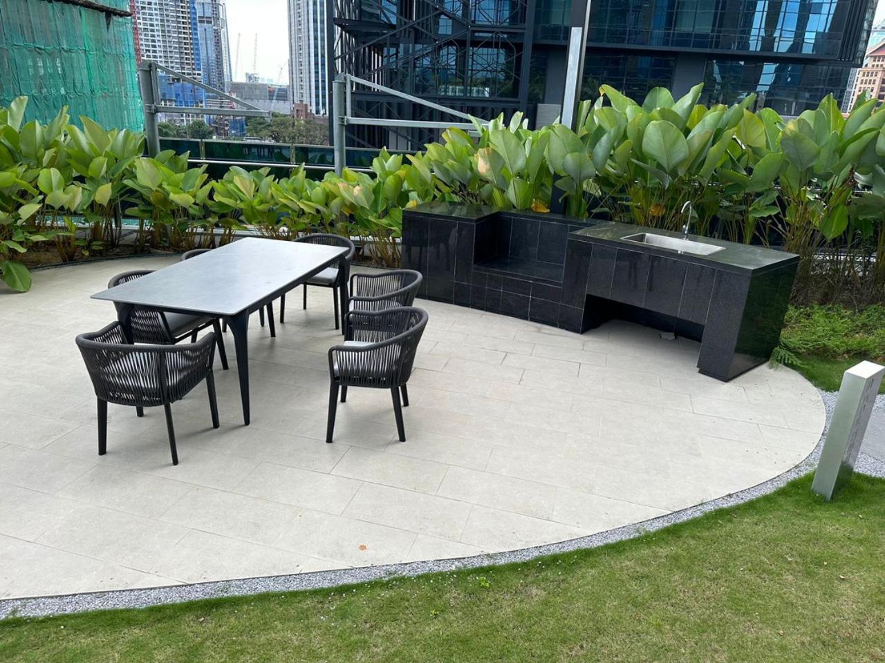 Eaton Residences Klcc By Perkasa Ikon Kuala Lumpur Exteriör bild